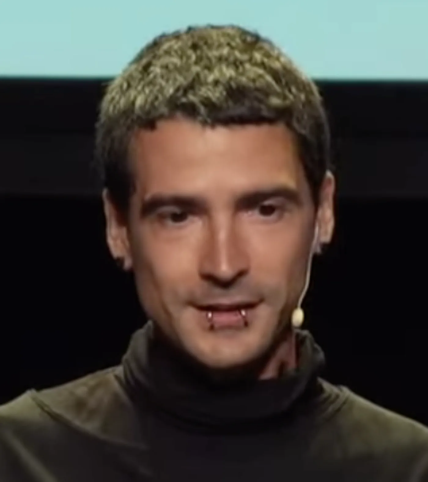 男生叫 Devine